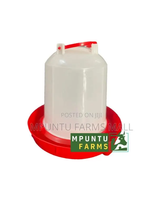6ltrs Drinker With Stand · Photo 2