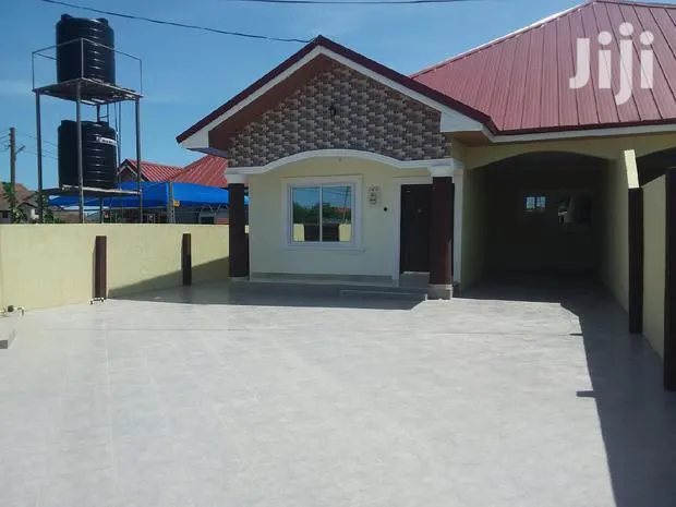 3bdrm House in Bronko Housing, Tema Metropolitan for sale · Photo 1