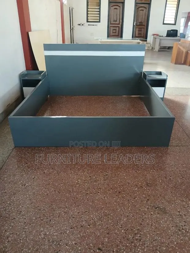Queen Size Bed · Photo 1