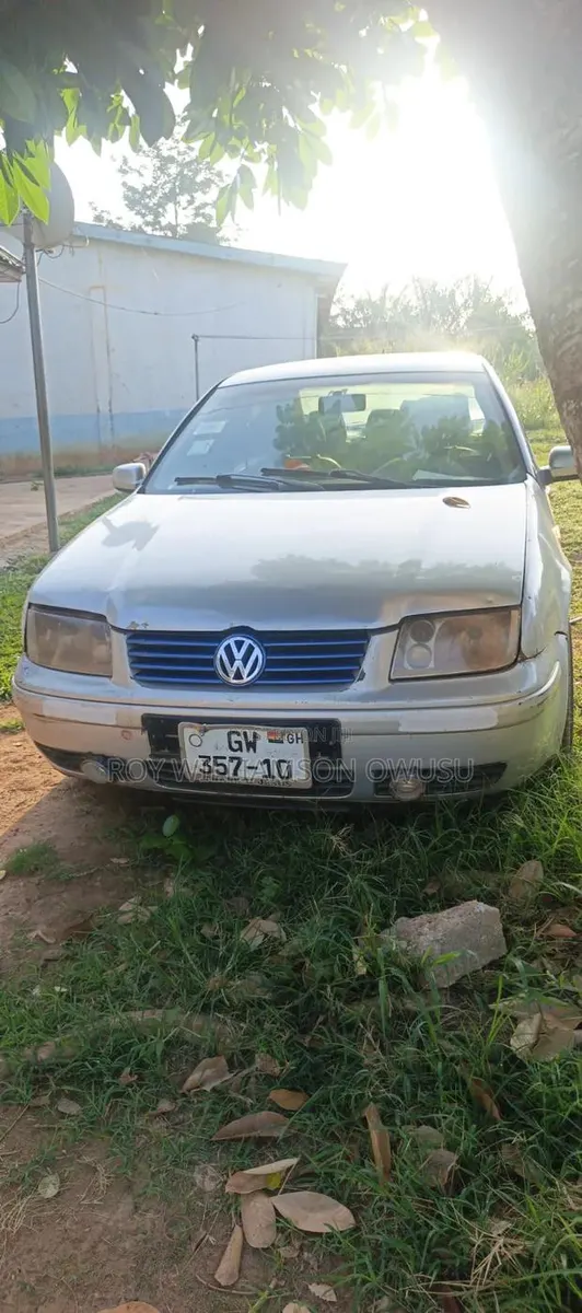 Volkswagen Jetta 2001 Silver · Photo 1