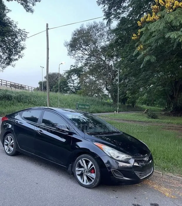 Hyundai Elantra Limited Sedan FWD (1.8L 4cyl 6A) 2013 Black · Photo 1