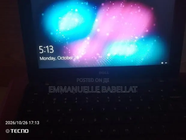 Laptop Dell Adamo Onyx 8GB Intel Xeon HDD 512GB · Photo 1
