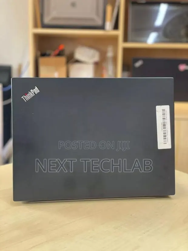 Laptop Lenovo ThinkPad E485 16GB Intel Core i5 HDD+SSD 256GB · Photo 1