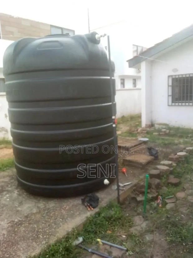 I'm Obed, Emergency Plumber in Adenta, Adjiringanor, American House · Photo 1