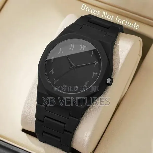 Plastic Strap Waterproof Men Watch Arabic Black · Photo 1