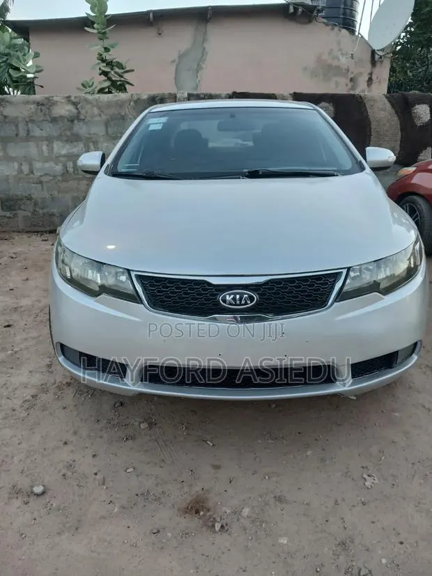 Kia Forte EX Sedan 2013 Silver · Photo 1