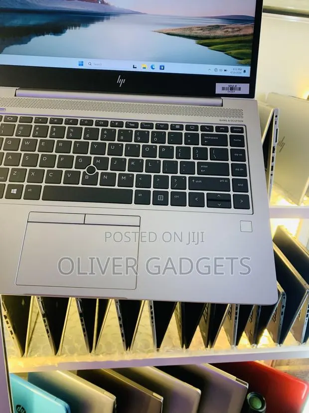 Laptop HP EliteBook 745 G6 16GB AMD Ryzen 7 SSD 256GB · Photo 1