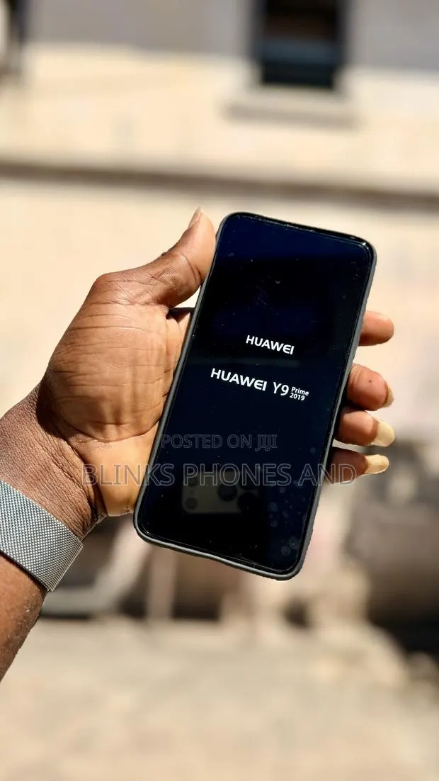 Huawei Y9 Prime 2019 128 GB Red · Photo 1