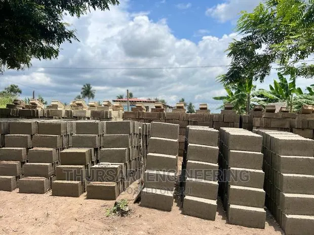 6 Inches Quarry Dust Blocks · Photo 1
