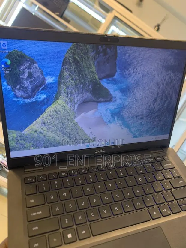 Laptop Dell Latitude 7310 16GB Intel Core i5 SSD 256GB · Photo 1