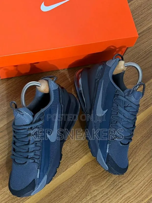 Nike Air Max Pulse Roam · Photo 1