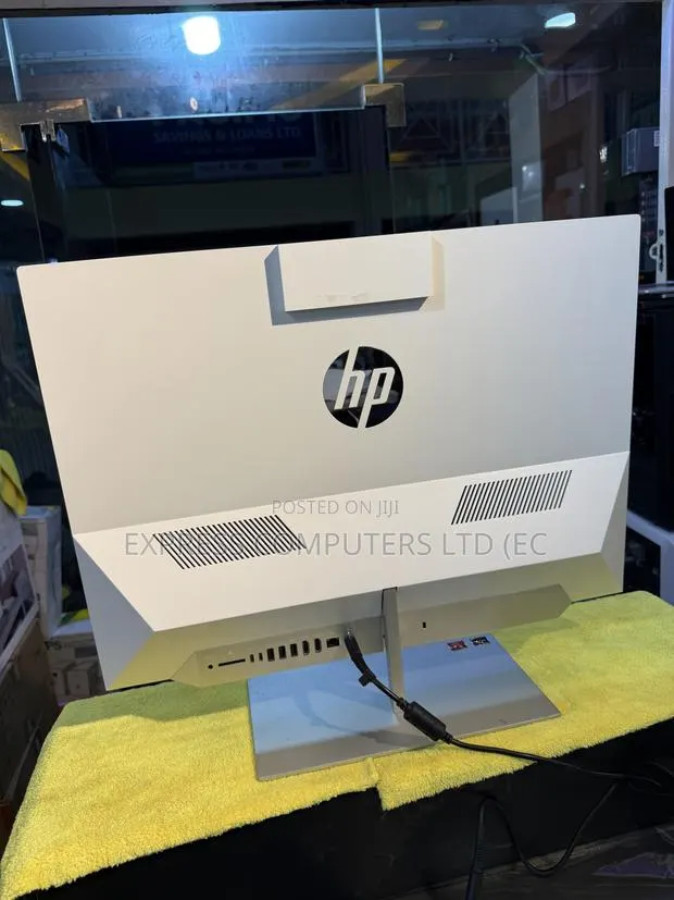 Desktop Computer HP 290 G4 All-in-One 16GB AMD Ryzen 7 SSD 1T · Photo 1