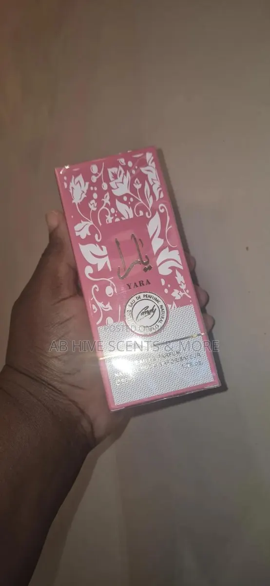 Yara Candy Perfume · Photo 1