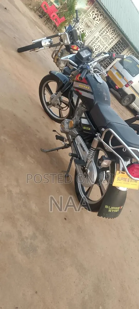 New Royal Motorcycle 2026 Black · Photo 1