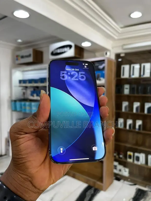 Apple iPhone 17 Pro 512 GB Blue · Photo 1