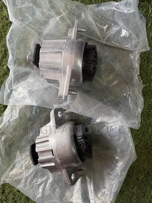 Range Rover Velar 2016,2019,2018,2017,2020,2021,2022, Engine Seat · Photo 1