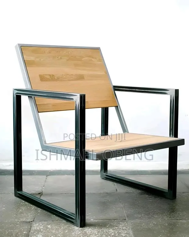 Metal Chair · Photo 1