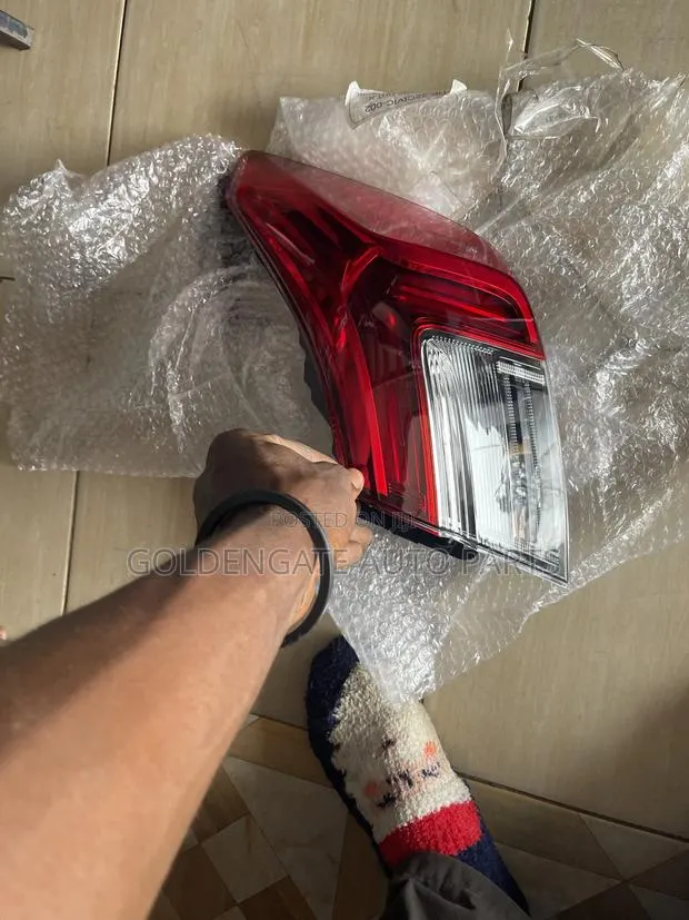Honda Civic 22 Tail Light · Photo 1