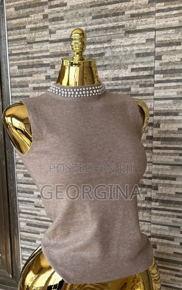 Christmas Sale on This Beautiful Blouse · Photo 6