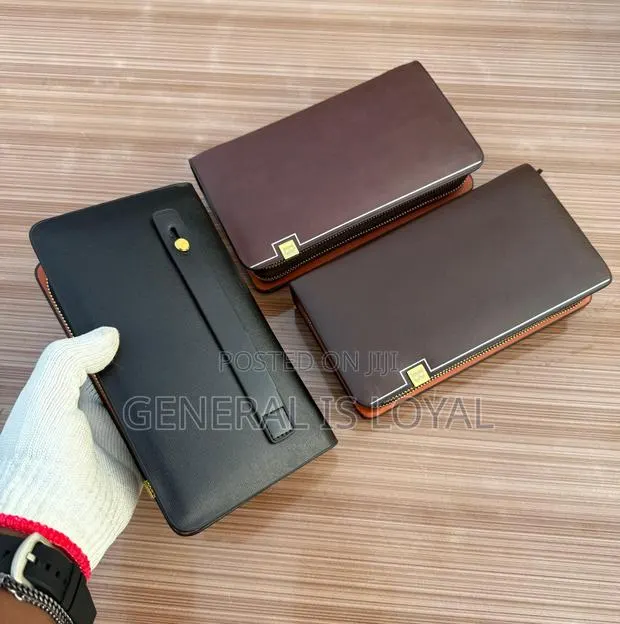 Mont Blanc Men’S Leather Hand Cluth Single Zip · Photo 1