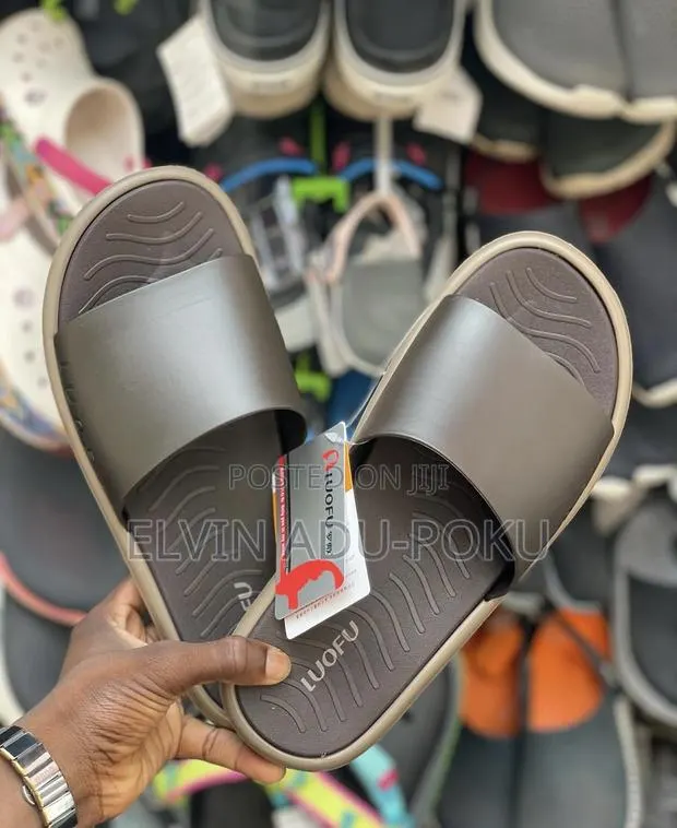Luofu Unisex Slides Comes In Different Colours, Swipe >>>> · Photo 1