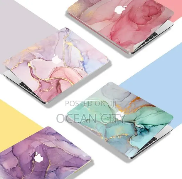 Design Macbook Cases 13” (3-in-1) · Photo 1