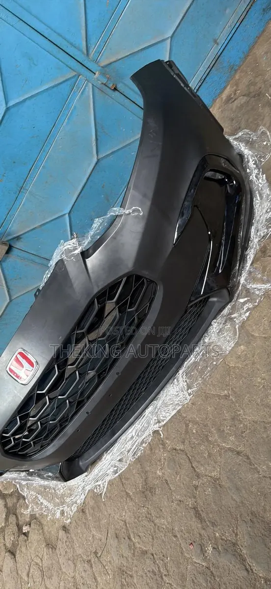 Honda Hr-v 2023,2024,2025 Front Bumper. · Photo 1