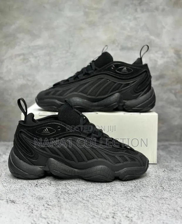 Adidas Yeezy 500 “Utility Black” Sneakers · Photo 1