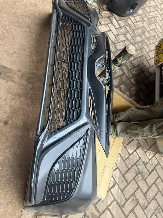 Camry 2018 Front Bumper · Photo 1