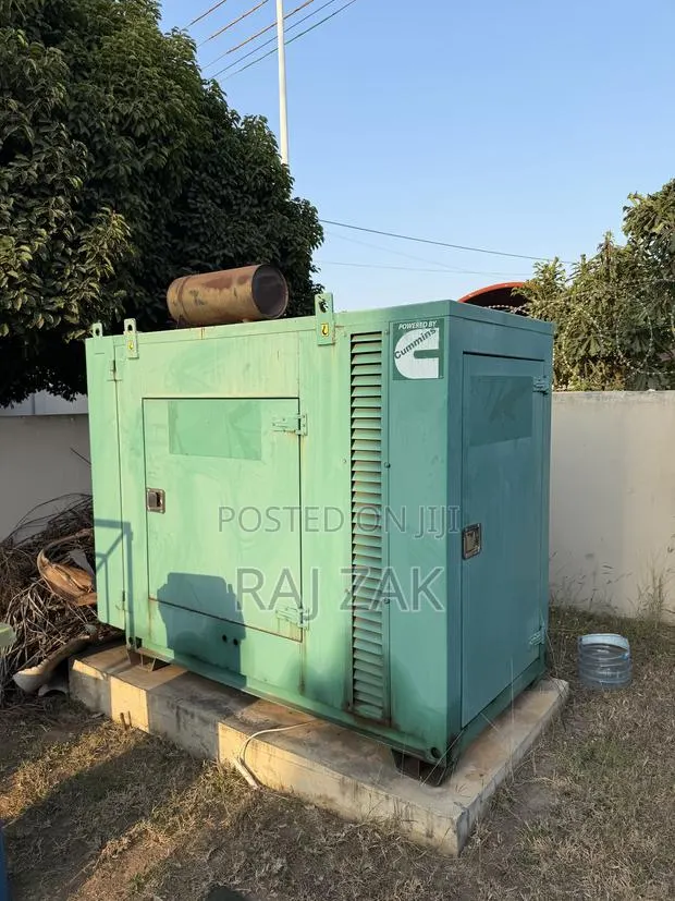 Generator 25 Kva · Photo 1