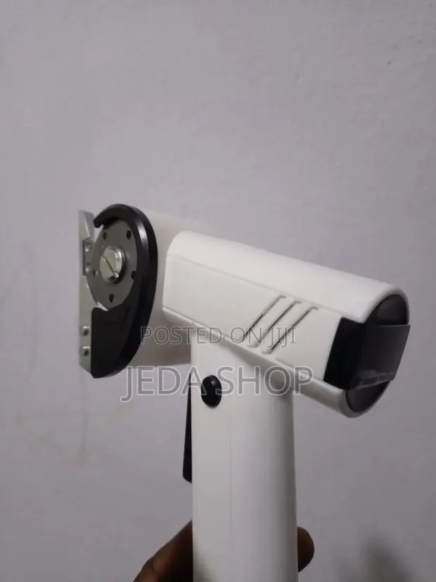 Electric Rotary Fabric Cutter · Photo 3