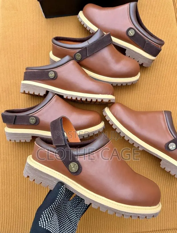Timberland Premium Convertible Clogs · Photo 1