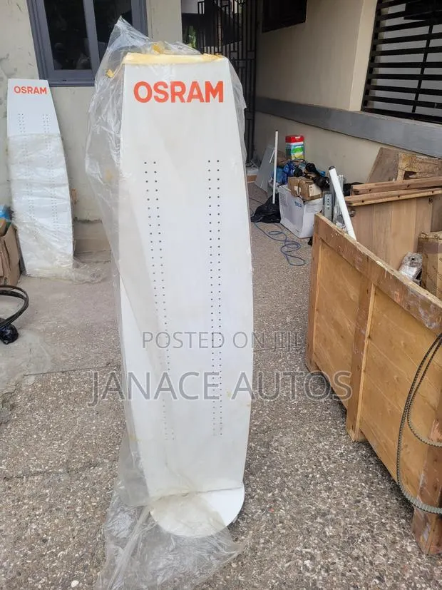 Osram Light Display Stand · Photo 1