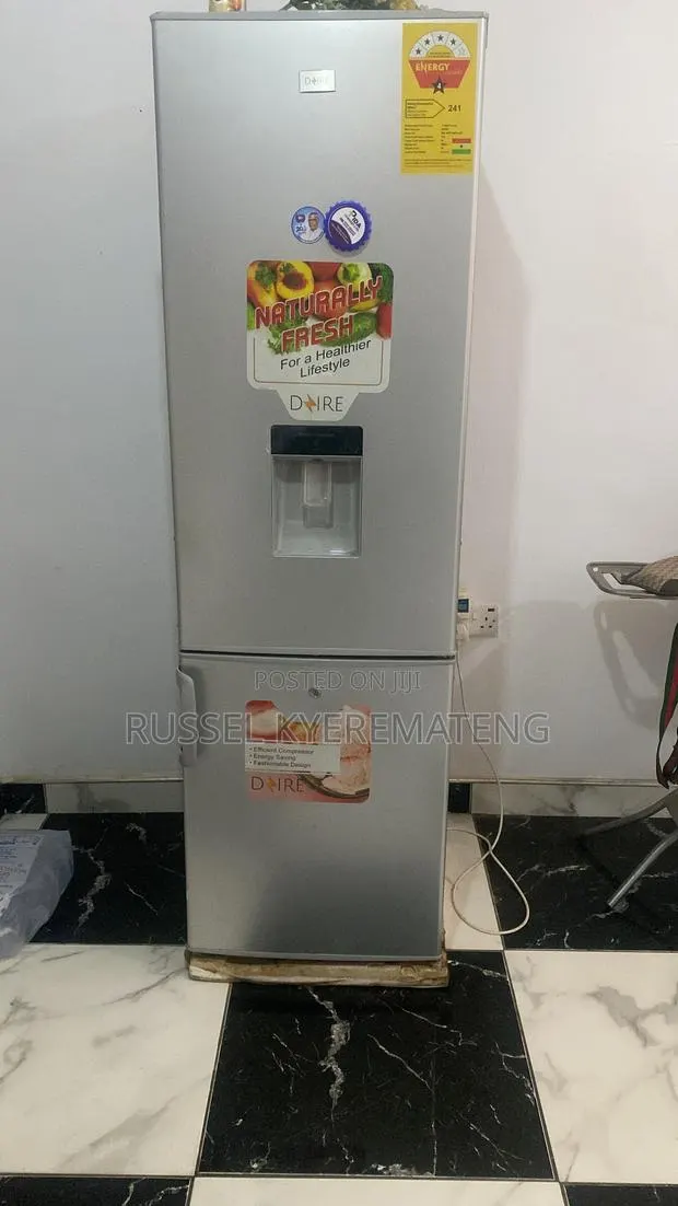 Dzire 244L Double Door Fridge · Photo 1