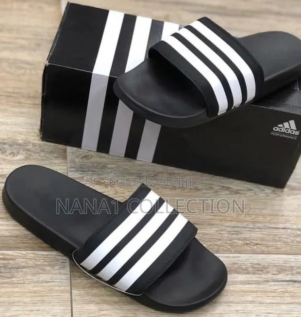 Adidas Adilette Comfort Slides · Photo 1