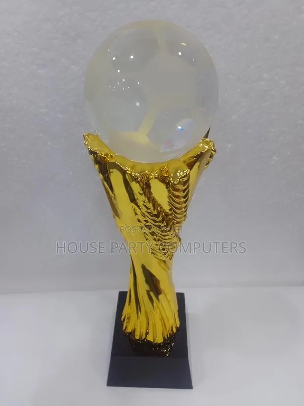 Football Trophy · Photo 1
