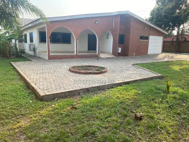 6bdrm House in Ashongman Estate, Ga East Municipal for rent · Photo 1