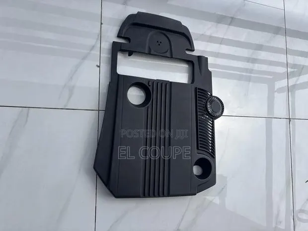 Benz C250 2010-2011-2012-2013-2014 Engine Cover · Photo 1