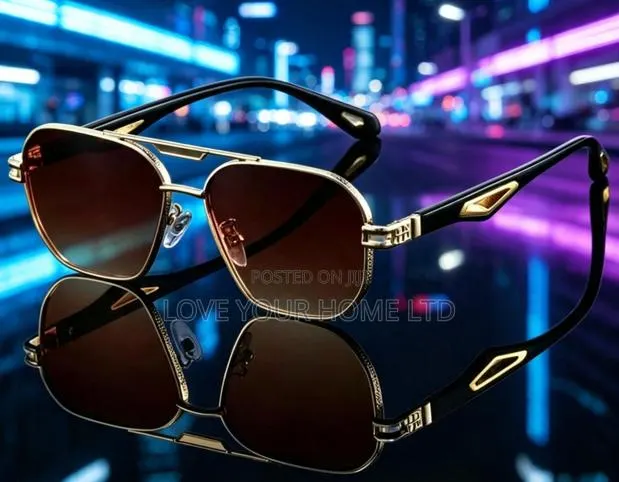 Men's Square Sunglasses – Black Gold Fashion Glasses · Photo 2