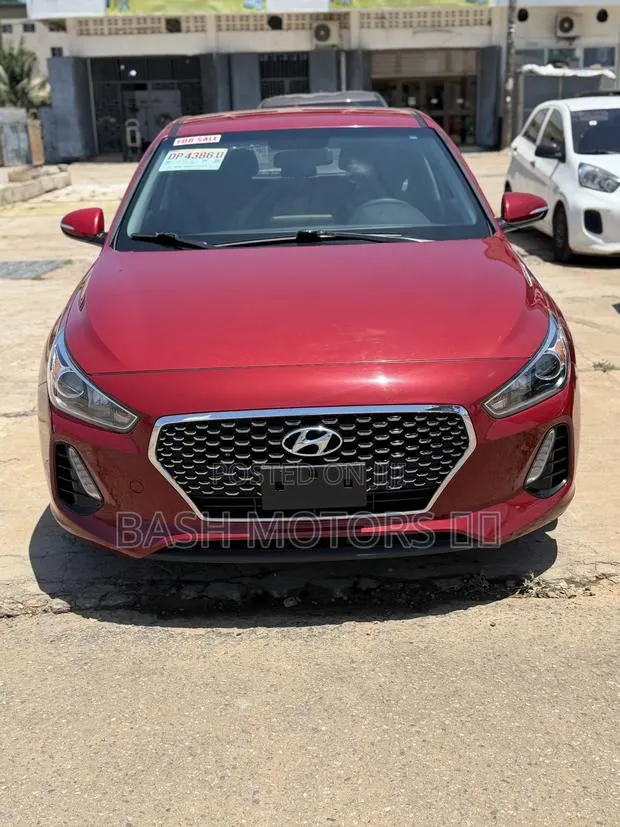 Hyundai Elantra 2018 Red ยท Photo 1