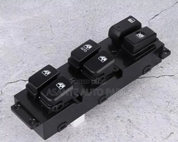 Hyundai Santa Fe 2010 Power Window Switch · Photo 1