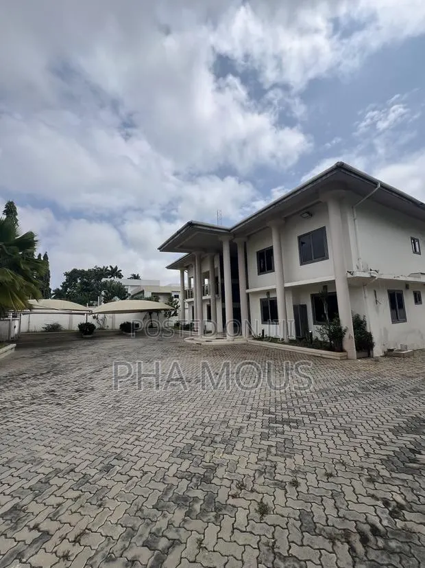 4bdrm House in Airport Residential Area for sale · Photo 1