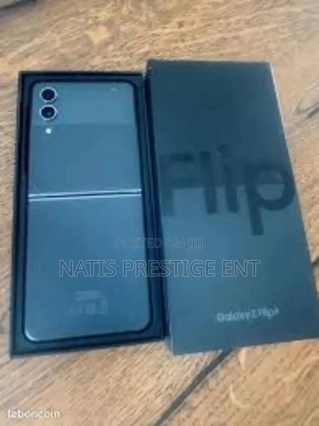 Samsung Galaxy Z Flip4 128 GB Blue · Photo 1