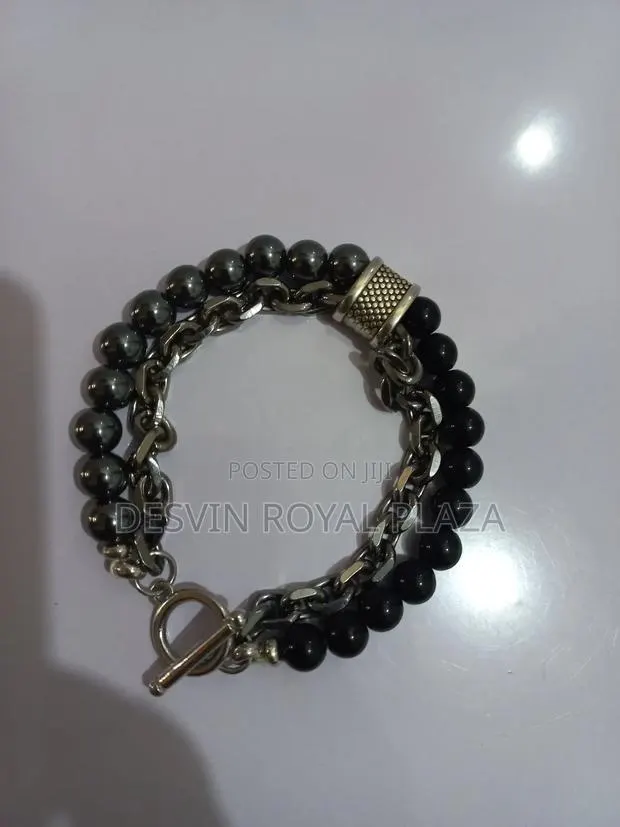 Beaded Bracelet With Chain · Photo 1