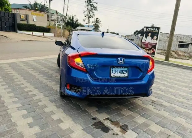 Honda Civic 2017 Blue · Photo 1