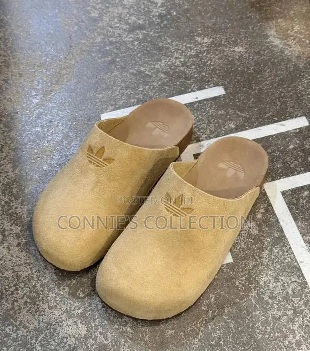 Adidas Adimule Suede Slides · Photo 1