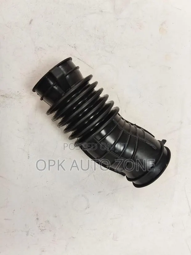 Honda Civic 1.5T 2016-2022 Air Intake Hose · Photo 1