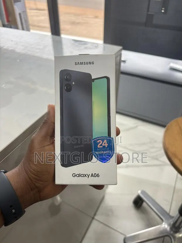 New Samsung Galaxy A06 64 GB Black · Photo 3