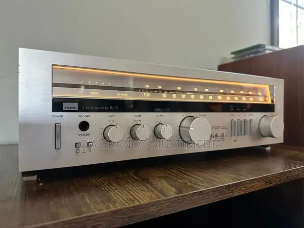 Sansui R-5 Stereo Tuner Amplifier — Vintage High-Fidelity Unit · Photo 1