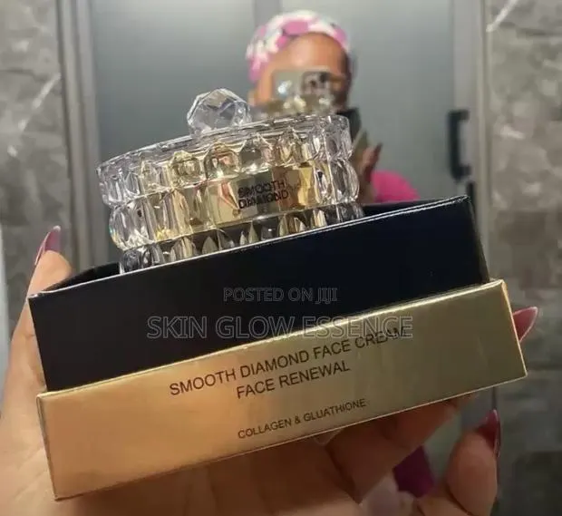 Smooth Diamond Renewal Face Cream · Photo 1